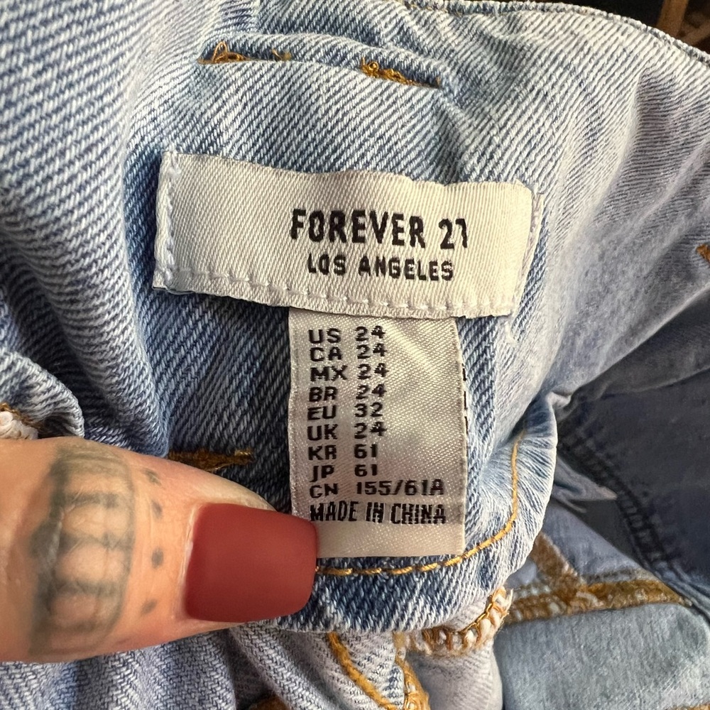 Forever 21 . Size 24. Denim